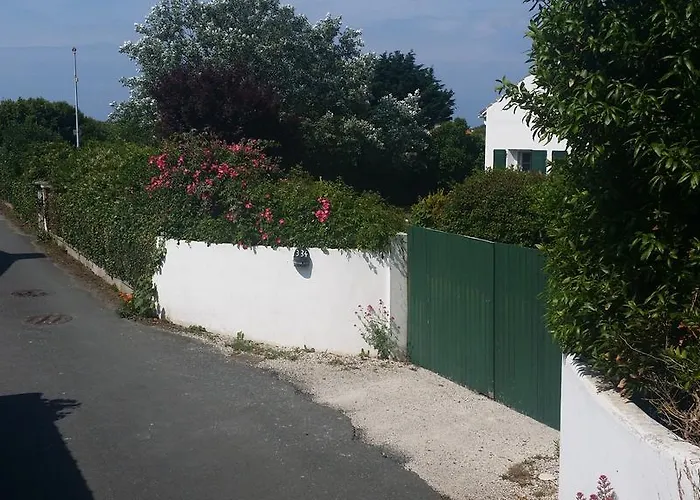 Holiday home Maison Nature & Espace Saint-Clement-des-Baleines
